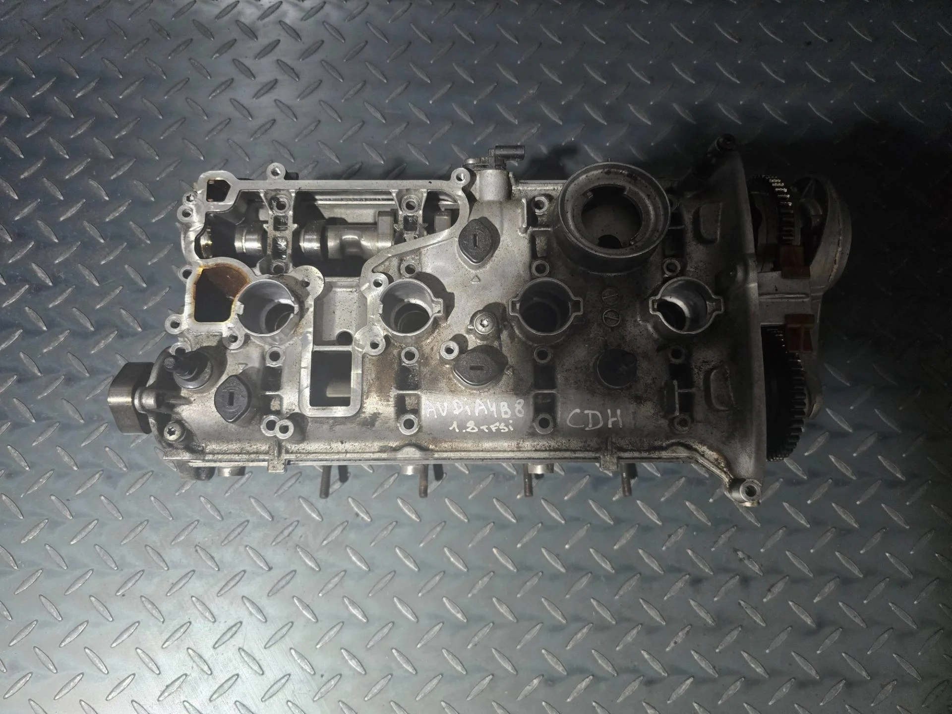 головка блока цилиндров Audi A4 B8/8K