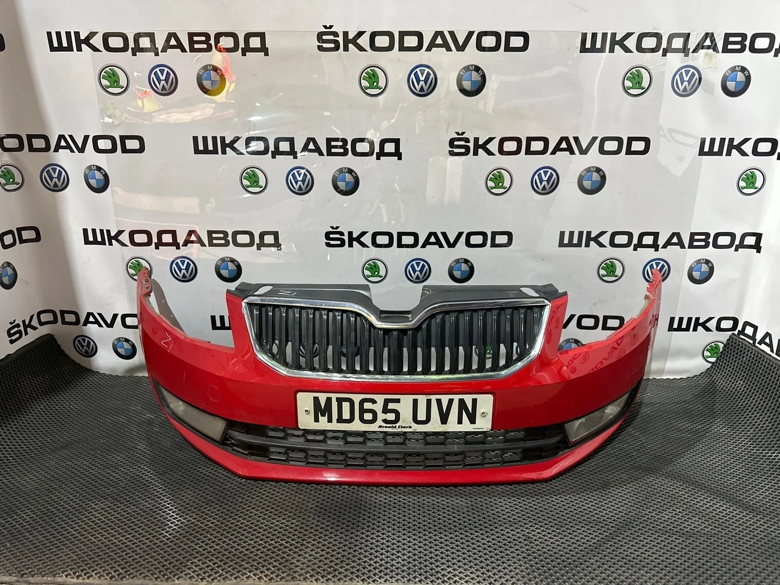 Бампер Skoda Octavia 2015 5EU807217 A7 (5E) 1.2 CYVB