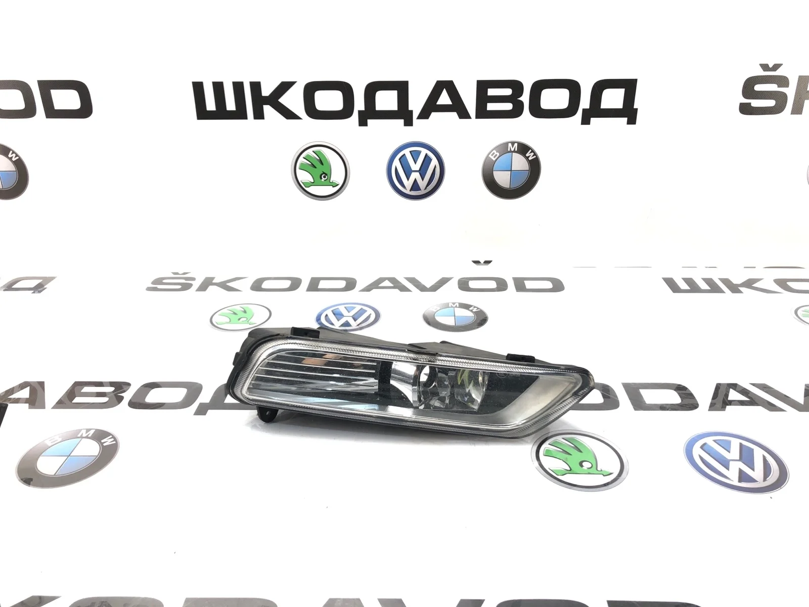 Фара противотуманная ПТФ Volkswagen Passat 2011 3AA941662E B7 2.0 CFFB, передняя правая