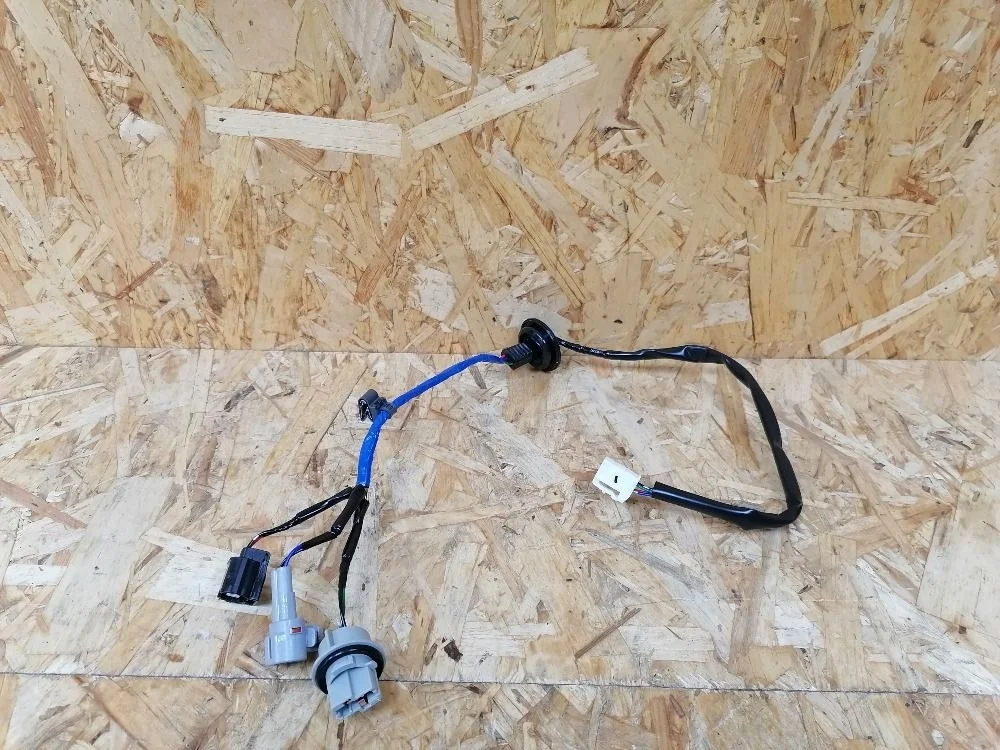 Проводка заднего фонаря Toyota Camry XV70 (2017—2021) 8155533660