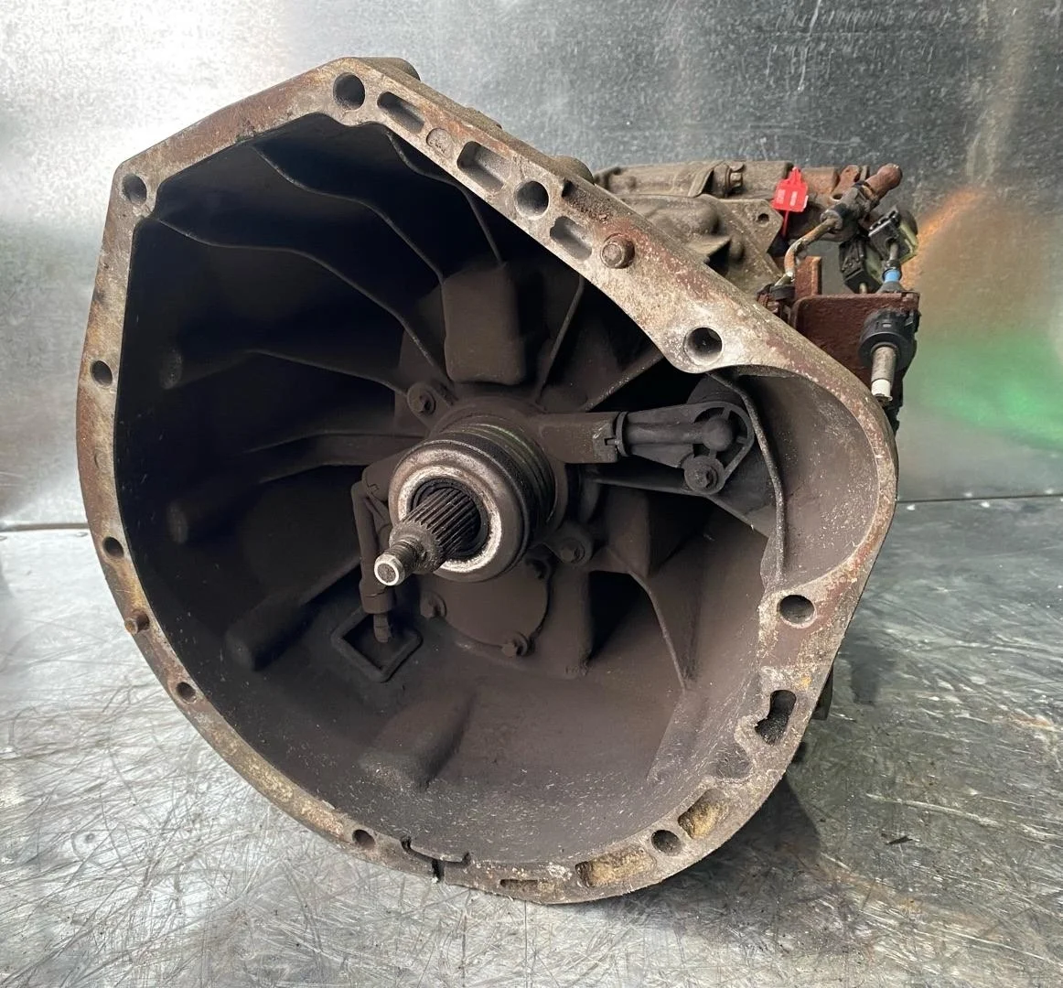 КПП механическая (МКПП) 5-ступенчатая 711620 Mercedes-Benz Sprinter W901-905 2.2 Дизель