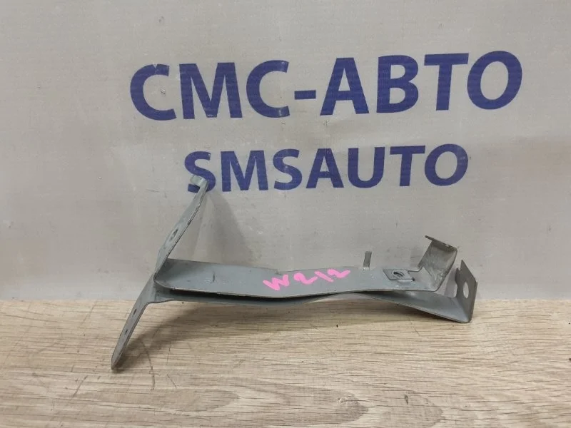 Кронштейн усилителя бампера Mercedes-Benz E-Class A2045241340 W212 1.8T, левый