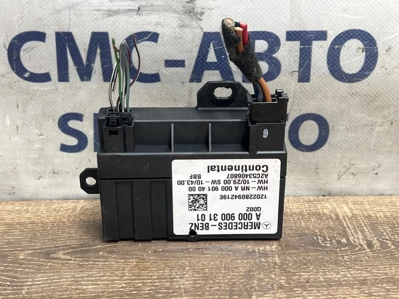 Блок управления топливным насосом Mercedes-Benz ML 2012 A0009003101 W166 642.826