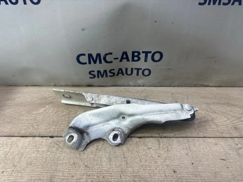 Петля капота Audi A7 2011 4G8823301E 4G 3.0 CGW, левая