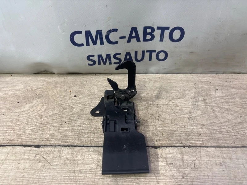 Крюк капота Audi A8 2017 4H0823485D D4 3.0 CRE