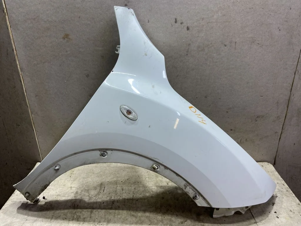 Крыло переднее правое Nissan Juke F15 2011