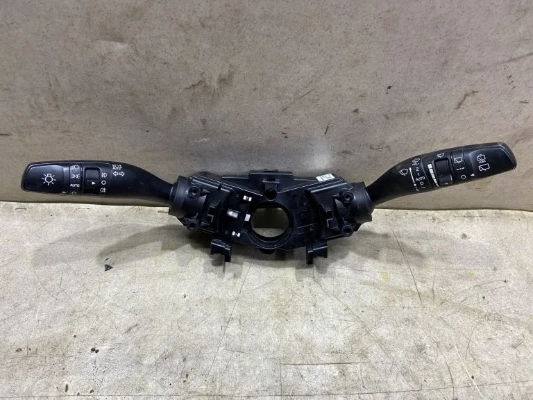 Подрулевой переключатель Kia Sportage 4 QL 2015