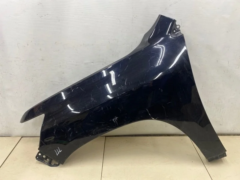 Крыло переднее левое Toyota Land Cruiser 200