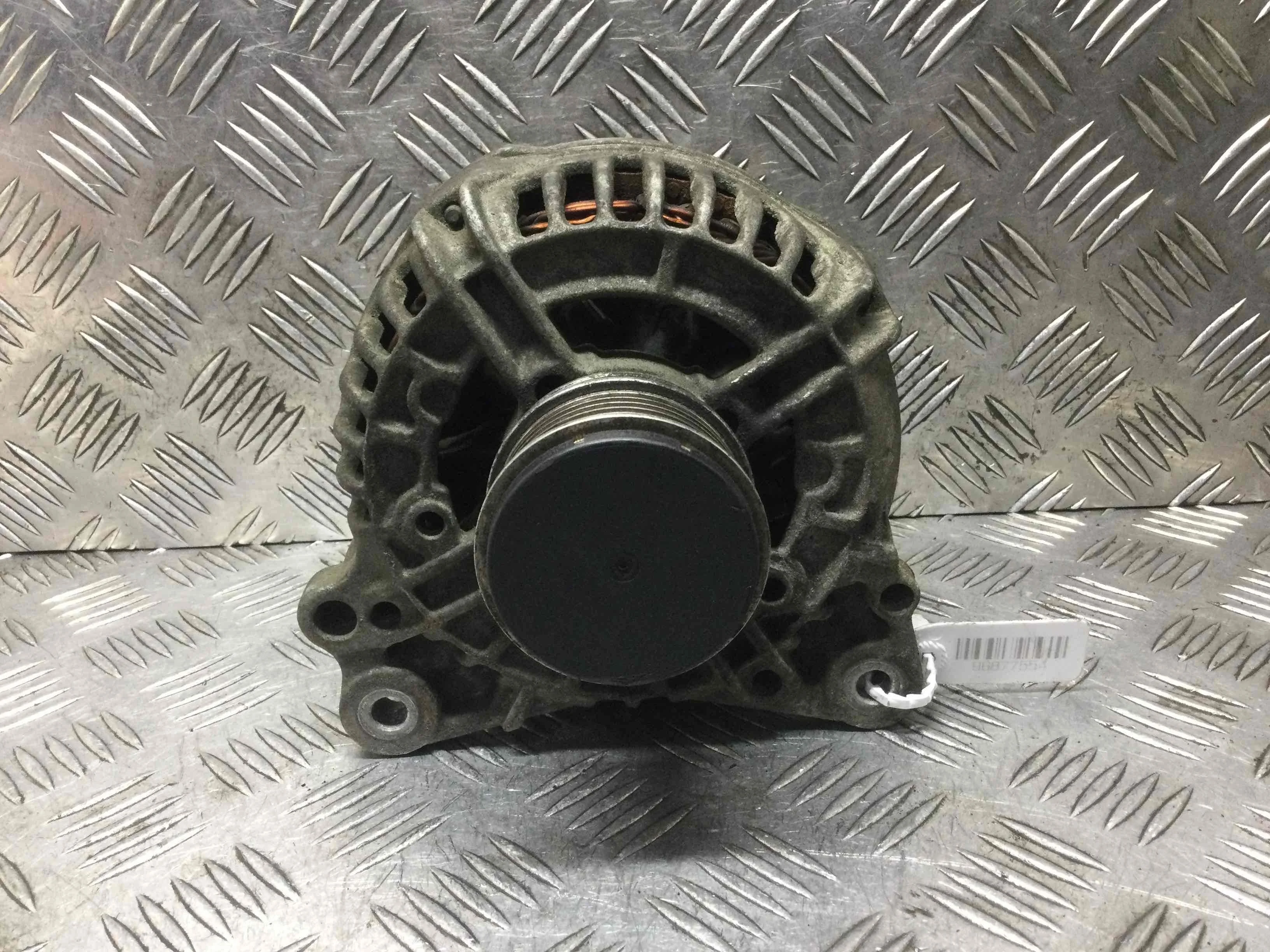 Генератор Audi A4 B7 (2004-2008) дизель 1.9 TDI Механика Универсал