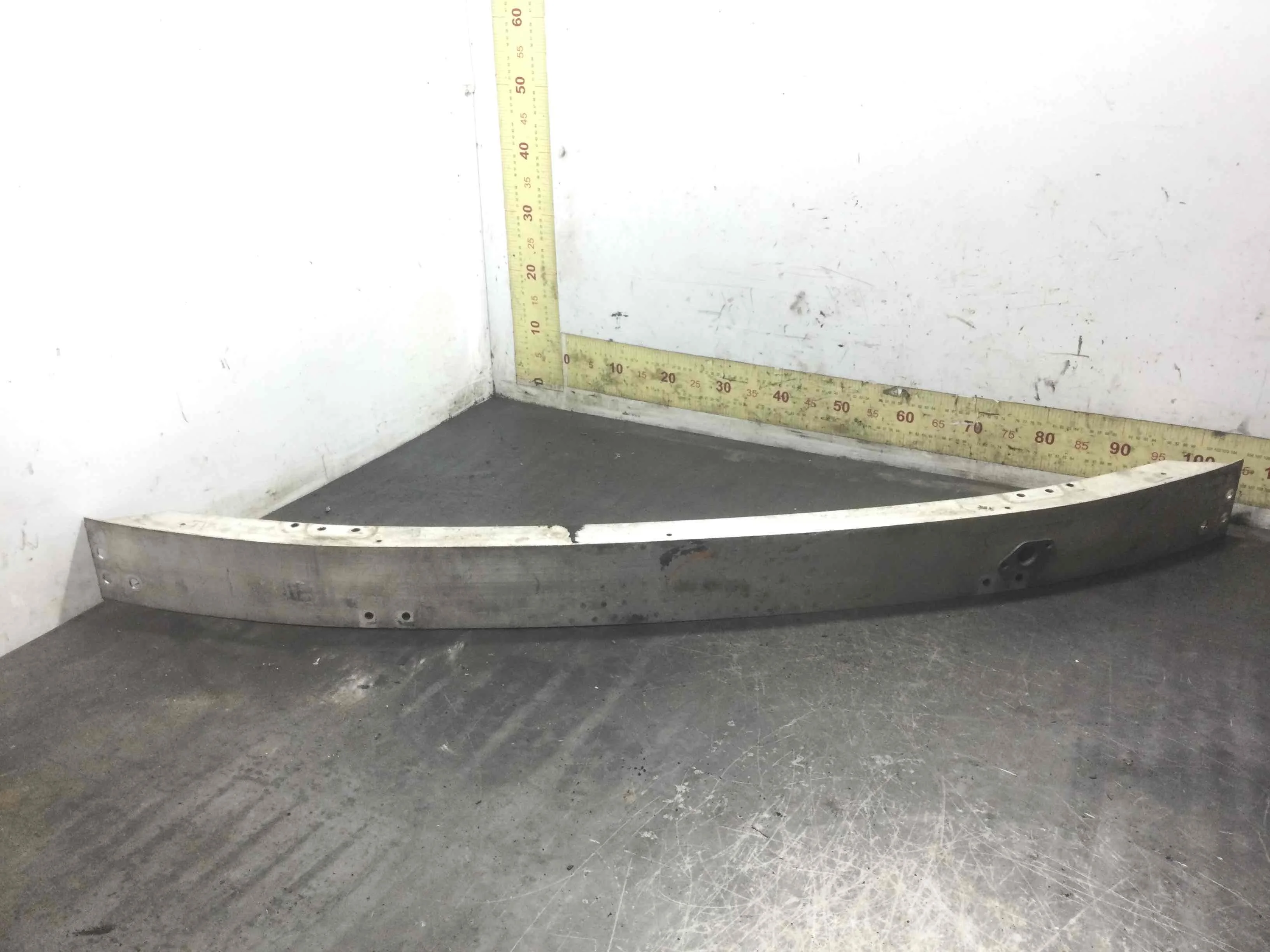 Усилитель бампера переднего Mercedes C-klasse W203/S203/CL203 (2000-2004) дизель 2.2 CDI Механика Универсал