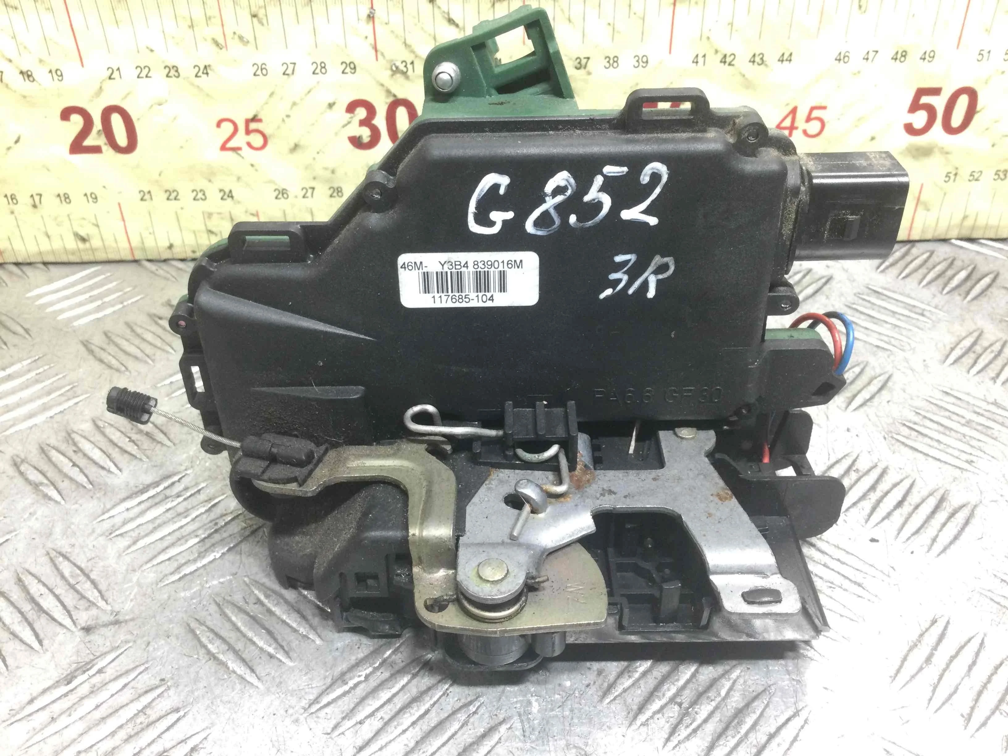 Замок двери задней правой Volkswagen Golf 4 поколение (1997-2004) дизель 1.9 TDI Механика Х/б