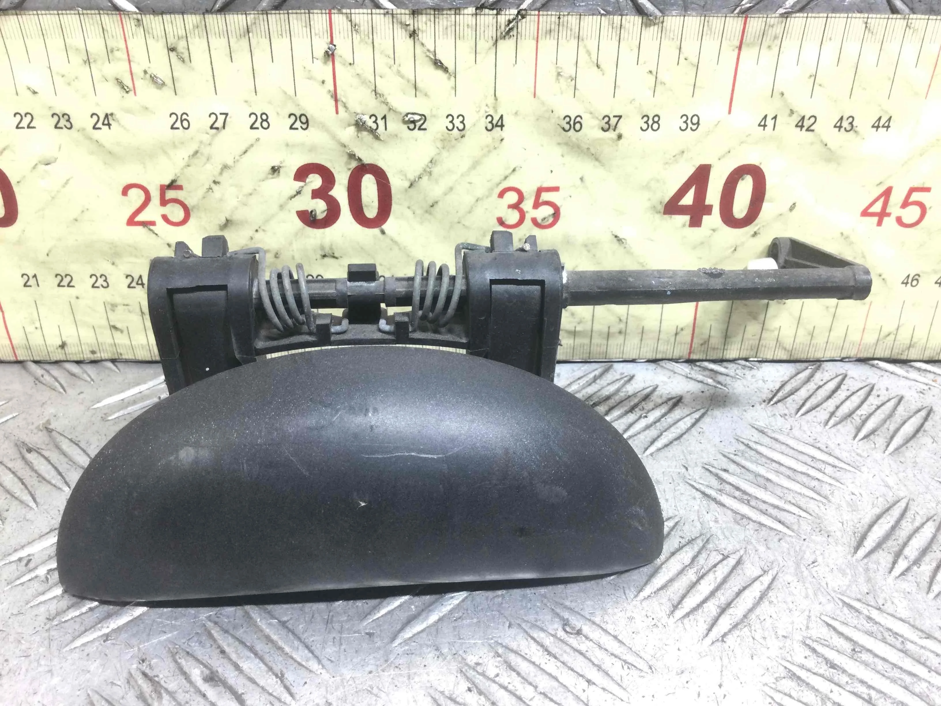 Ручка наружная передняя левая Peugeot 206 1 поколение (1998-2003) бензин 1.6 i Механика 3-дв, х/б