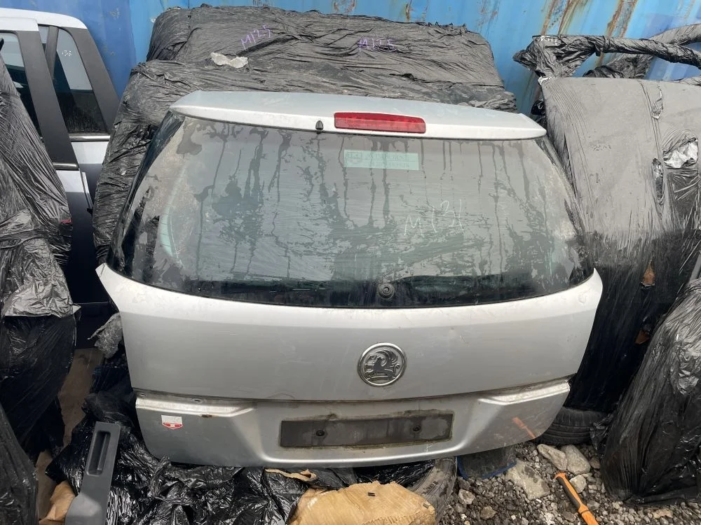 крышка багажника opel astra H универсал