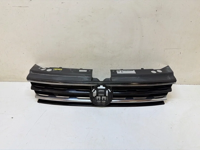 Решетка радиатора Volkswagen Tiguan 2016-2020