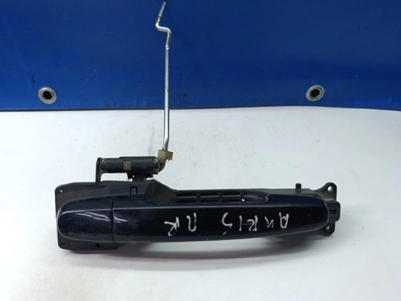 Ручка двери наружная Toyota Auris 2012 692110D901 E150, передняя правая