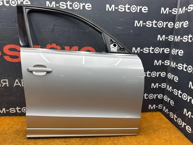 Дверь Audi Q5 2012 8R0831052E 8R CNCD, передняя правая