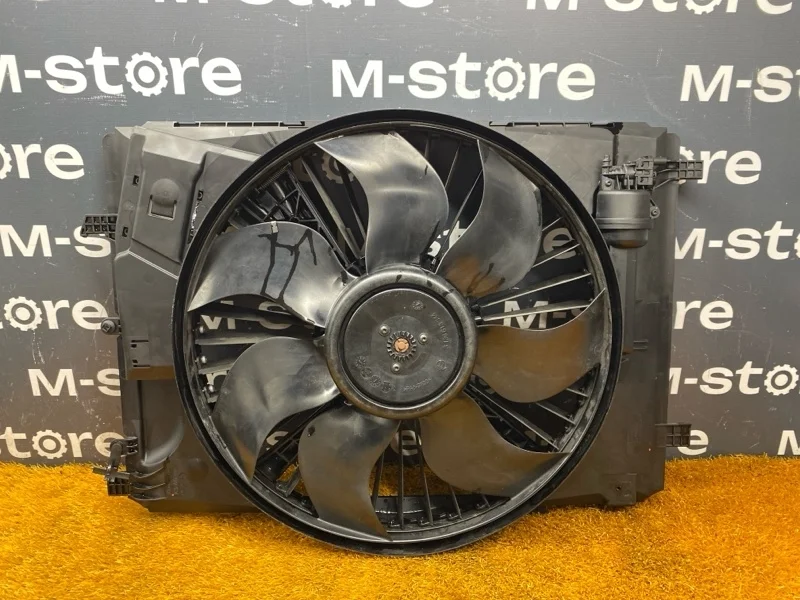 Вентилятор радиатора Mercedes-Benz C-Class 2010 A2045000393 W204 271.860