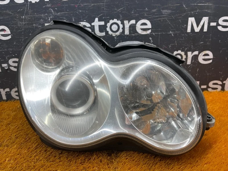 Фара Mercedes-Benz C-Class 2004 A2038204061 W203 271.948, правая