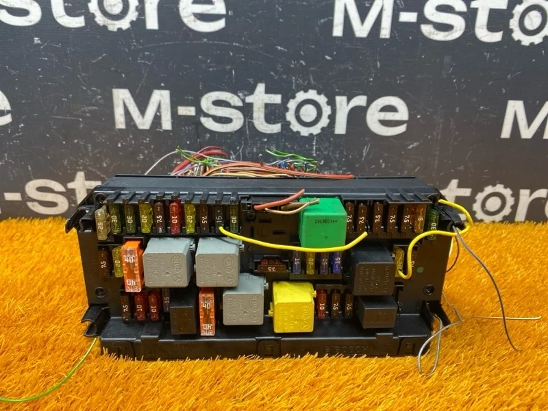 Блок предохранителей SAM Mercedes-Benz C-Class 2010 A2129008107 W204 271.860, передний