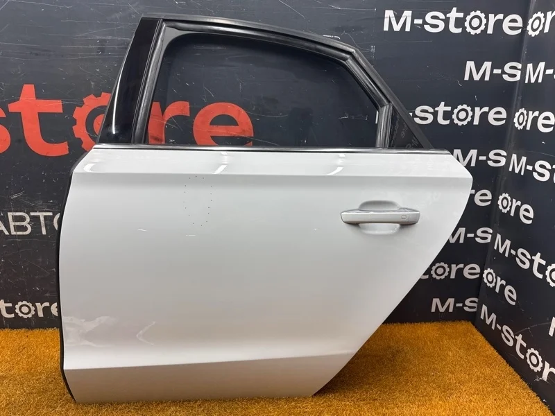 Дверь Audi A8 2012 4H0833051C 4H/D4 CGWD, задняя левая