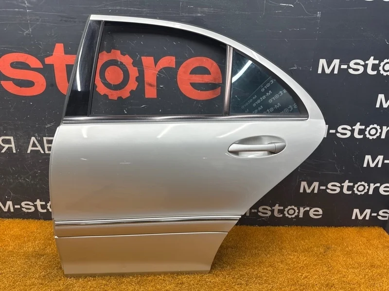 Дверь Mercedes-Benz C-Class 2004 A2037300705 W203 271.948, задняя левая