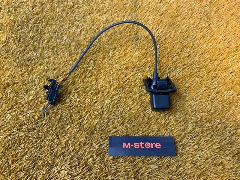 Камера заднего вида Mercedes-Benz E-Class 2009 A2128201897 W212 272.952