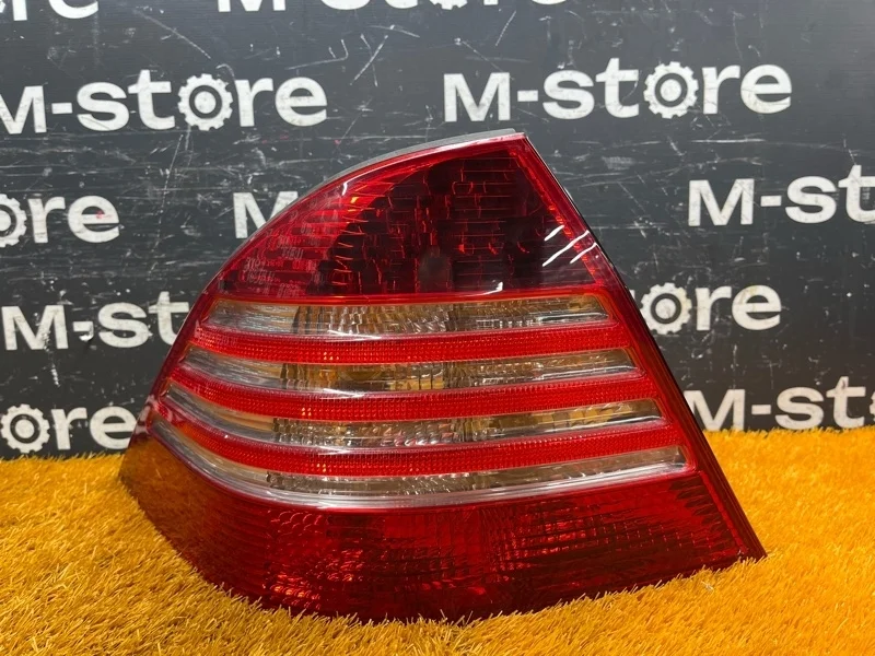 Фонарь задний Mercedes-Benz S-Class 2002 A2208200764 W220 112.972, левый