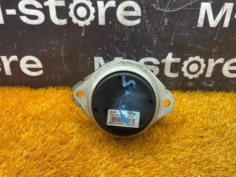 Подушка двигателя Audi Q7 2011 7L8199131A 4L CJTC, правая