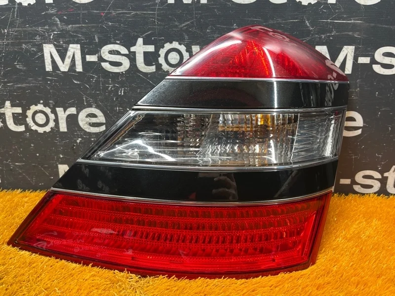 Фонарь задний Mercedes-Benz S-Class 2006 A2218200264 W221 272.965, правый