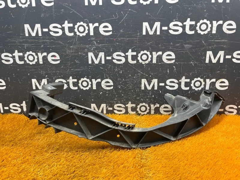 Кронштейн фары Bmw 1-Series 2007 51647120823 E87 N46B20B, левый