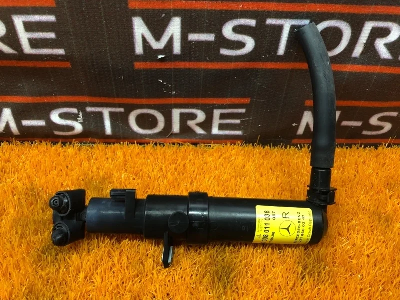 Форсунка омывателя фары Mercedes-Benz S-Class 2009 A2218600247 W221 272.965, правая