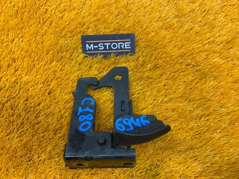 Замок капота Mercedes-Benz C-Class 2012 A2048800064 W204 271.820