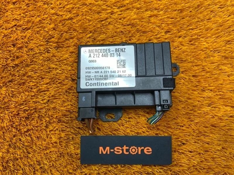 Блок управления топливным насосом Mercedes-Benz E-Class 2009 A2124400314 W212 272.980
