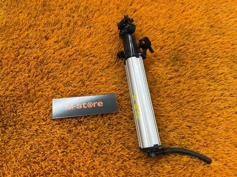 Форсунка омывателя фары Volvo S60 2011 30784344 FS48 B4164T, левая