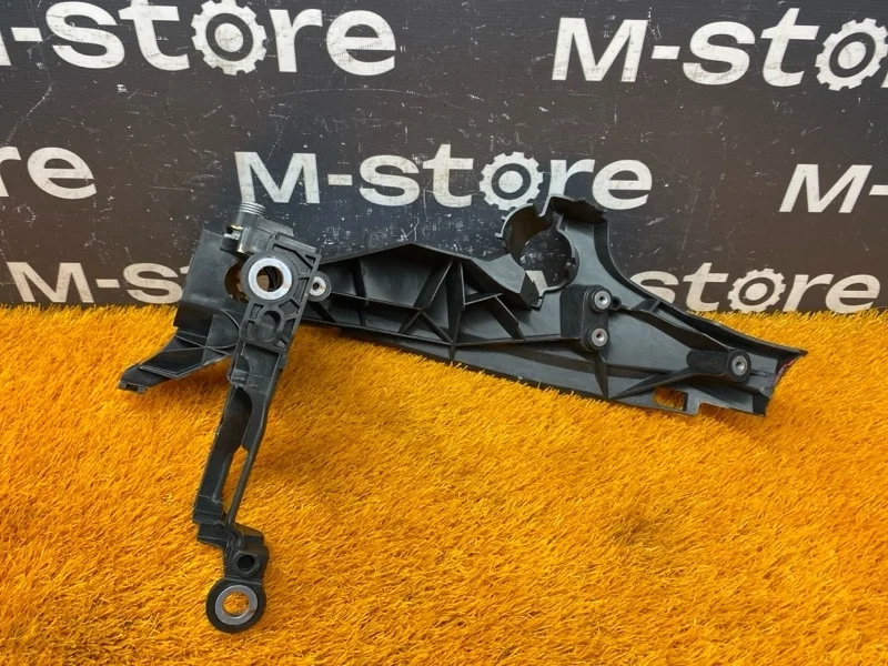 Кронштейн фары Audi A4 2013 8K0805607B B8/8K CDNB, левый