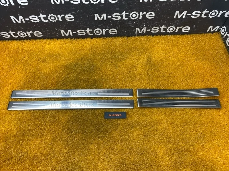 Накладка на порог салона Mercedes-Benz E-Class 2009 A2126860936 W212 272.980