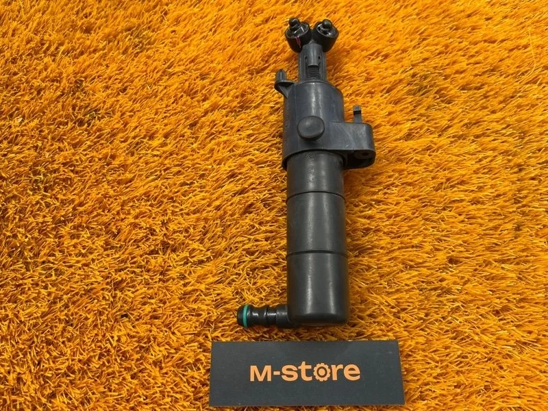 Форсунка омывателя фары Mercedes-Benz E-Class 2009 A2128600147 W212 272.952, левая