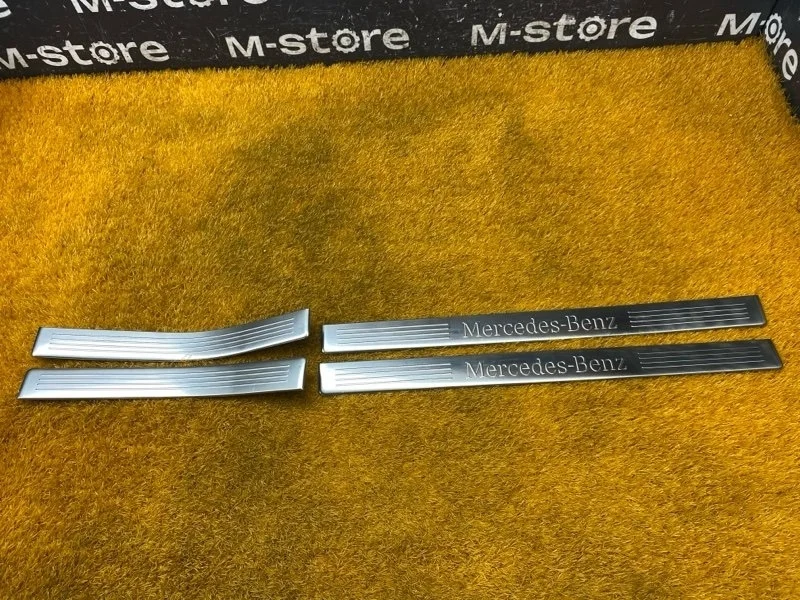 Накладка на порог салона Mercedes-Benz E-Class 2009 A2126860936 W212 272.952