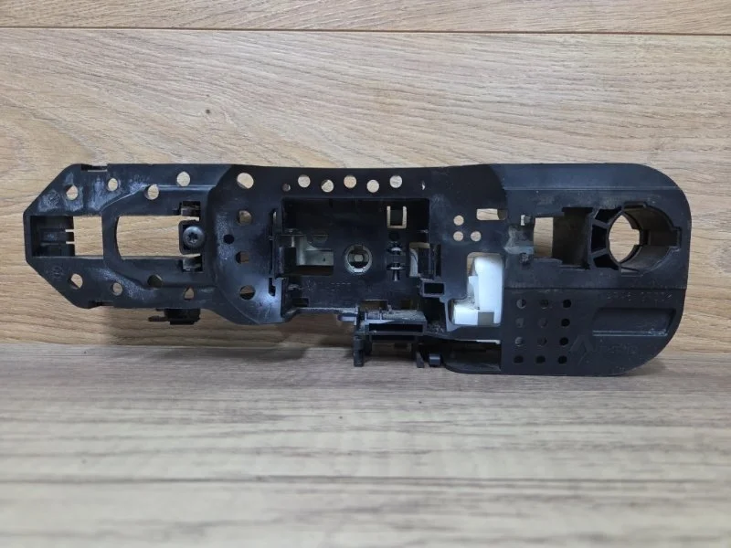 Механизм ручки двери RENAULT FLUENCE 2008-2016 806070032R, левый
