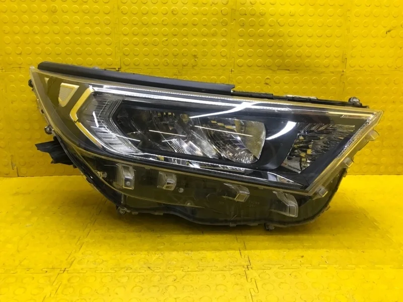 Фара TOYOTA rav 4 2019 8114542840 MXAA52 M20AFKS, правая