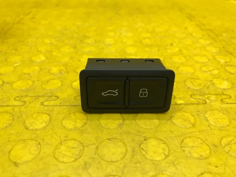 Кнопка открывания багажника AUDI Q7 2016 4G0959831D5PR 4MB CVM 011869