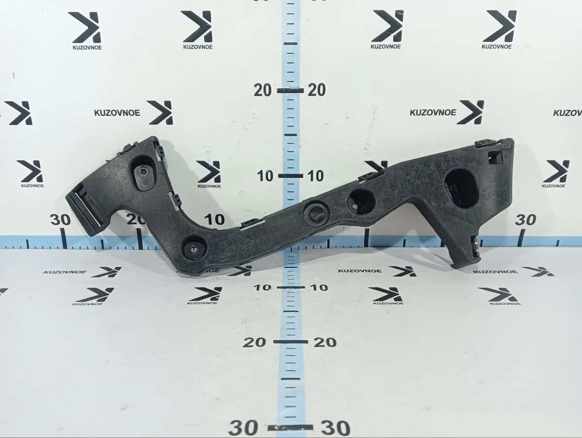 Кронштейн бампера Ford Focus 2011 CB8