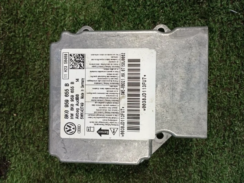 Блок управления AIR BAG Audi A5 8T CALA 2008