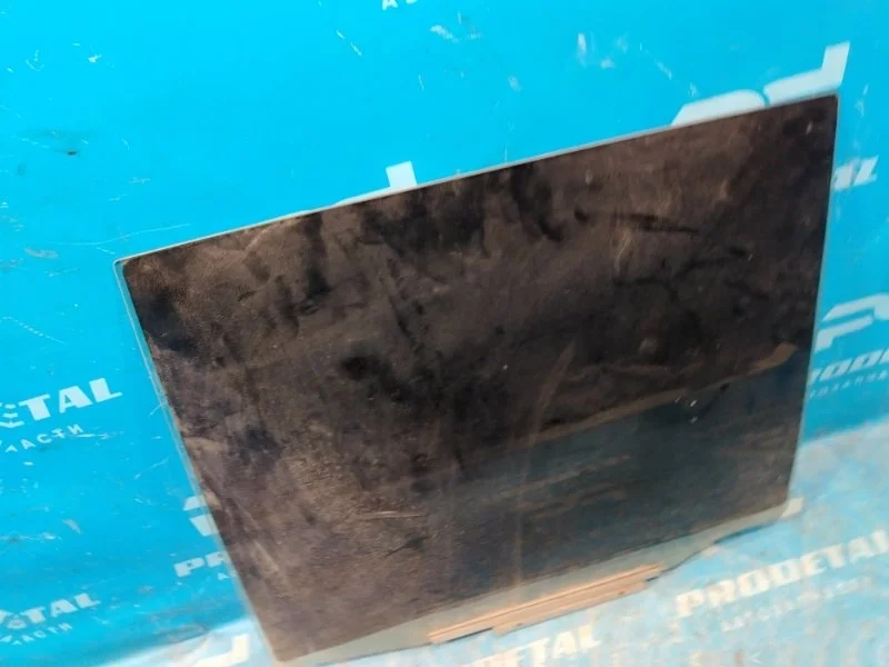 Стекло двери заднее левое Toyota Land Cruiser