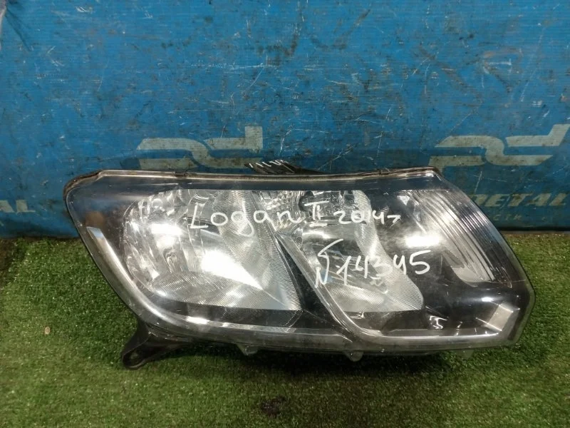 Фара правая Renault Logan 2012-2018