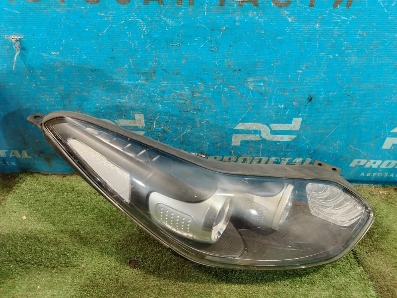 Фара правая Kia Sportage 2015-2018
