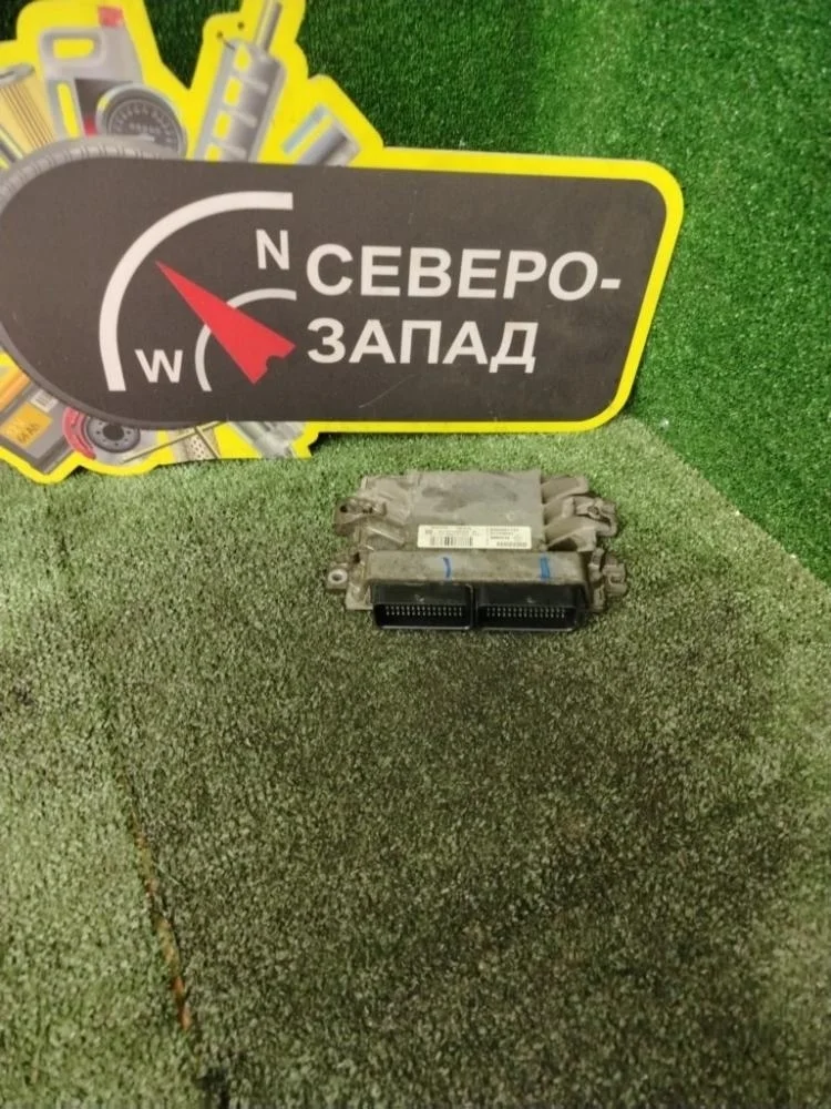 Блок управления двс Renault Logan 2009 8200661124 L90 K7M710