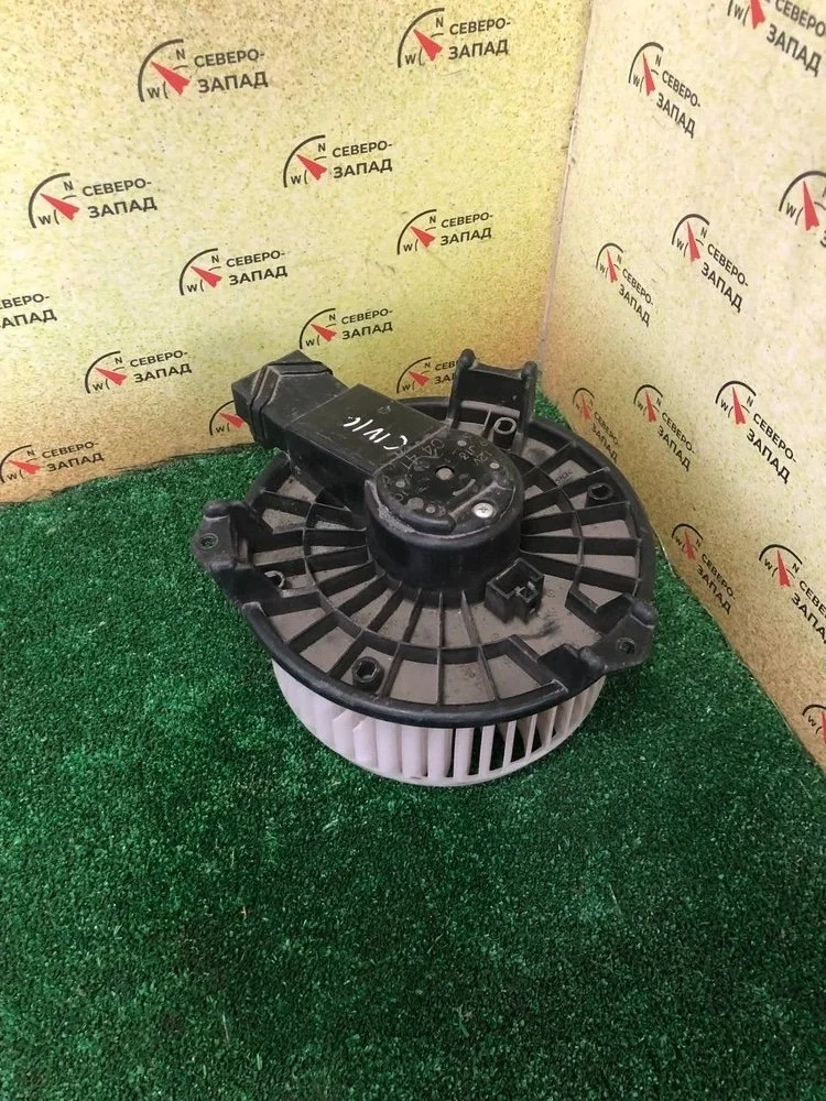 Моторик печки Honda Civic 2005 79310SNAA01 FD R18