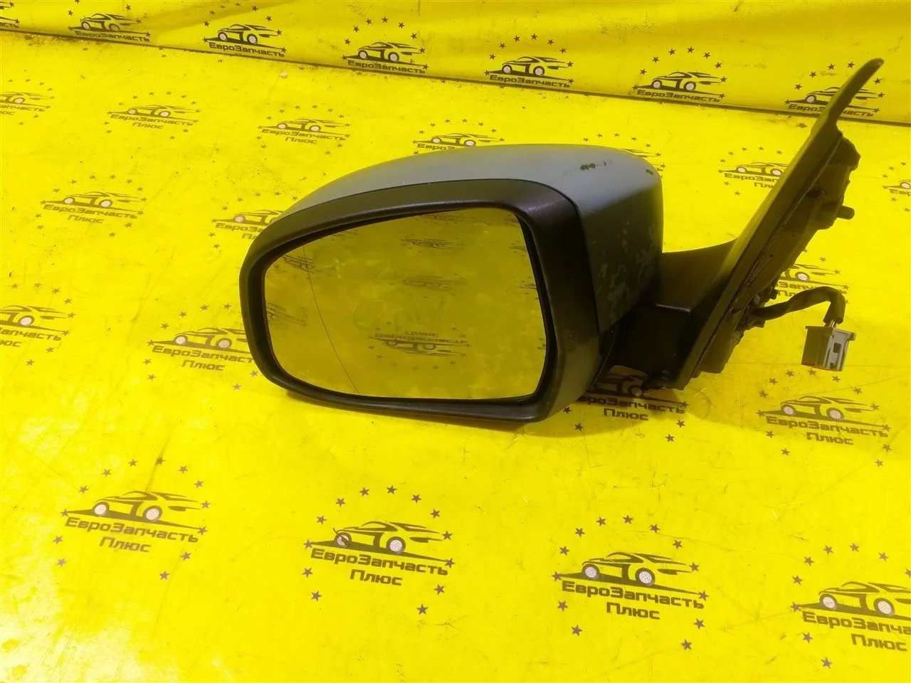 Зеркало двери Ford Focus 2 1728324, левое