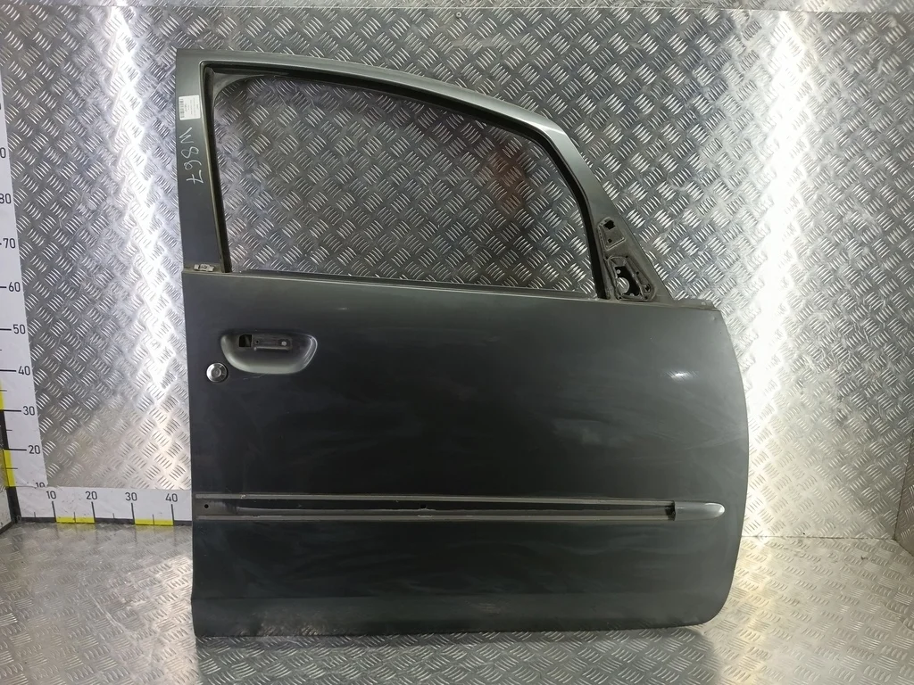 Дверь передняя правая MITSUBISHI COLT Z30 (2002—2